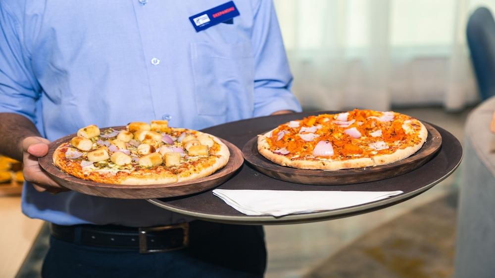 Holiday Inn Express Bengaluru Whitefield Itpl By Ihg Esterno foto