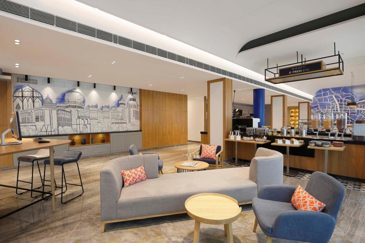 Holiday Inn Express Bengaluru Whitefield Itpl By Ihg Esterno foto